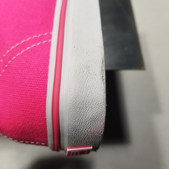 Fila Pink Womens sz 7.5 shoes - Picture 3 of 8